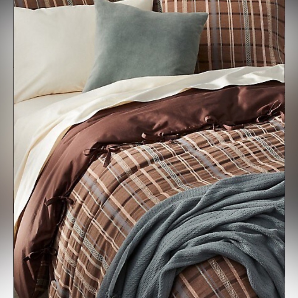 Kode
Eco
Iris Duvet Cover . Queen